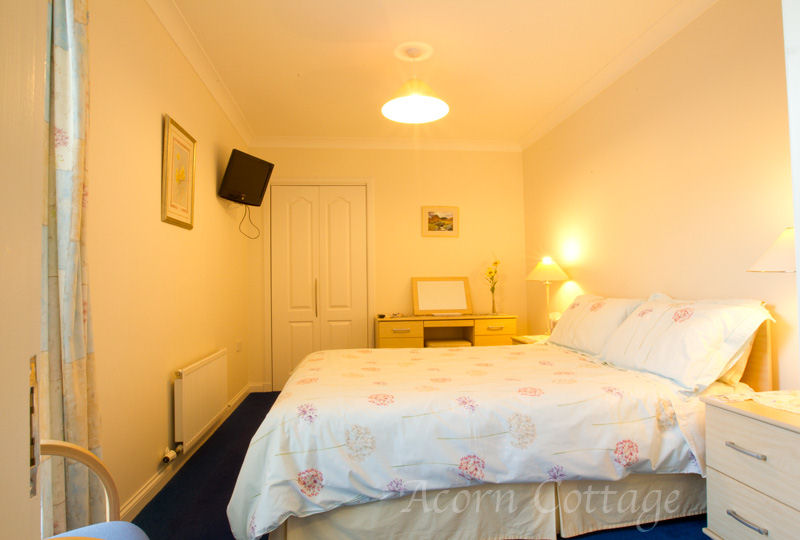 Double king ensuite bedroom